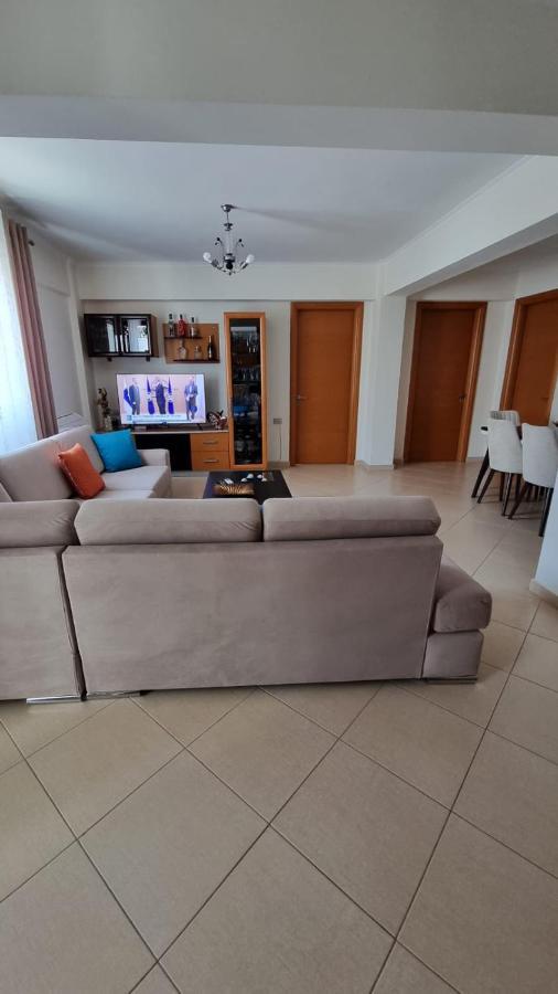 סרנדה Ideal Apartments & Rooms מראה חיצוני תמונה